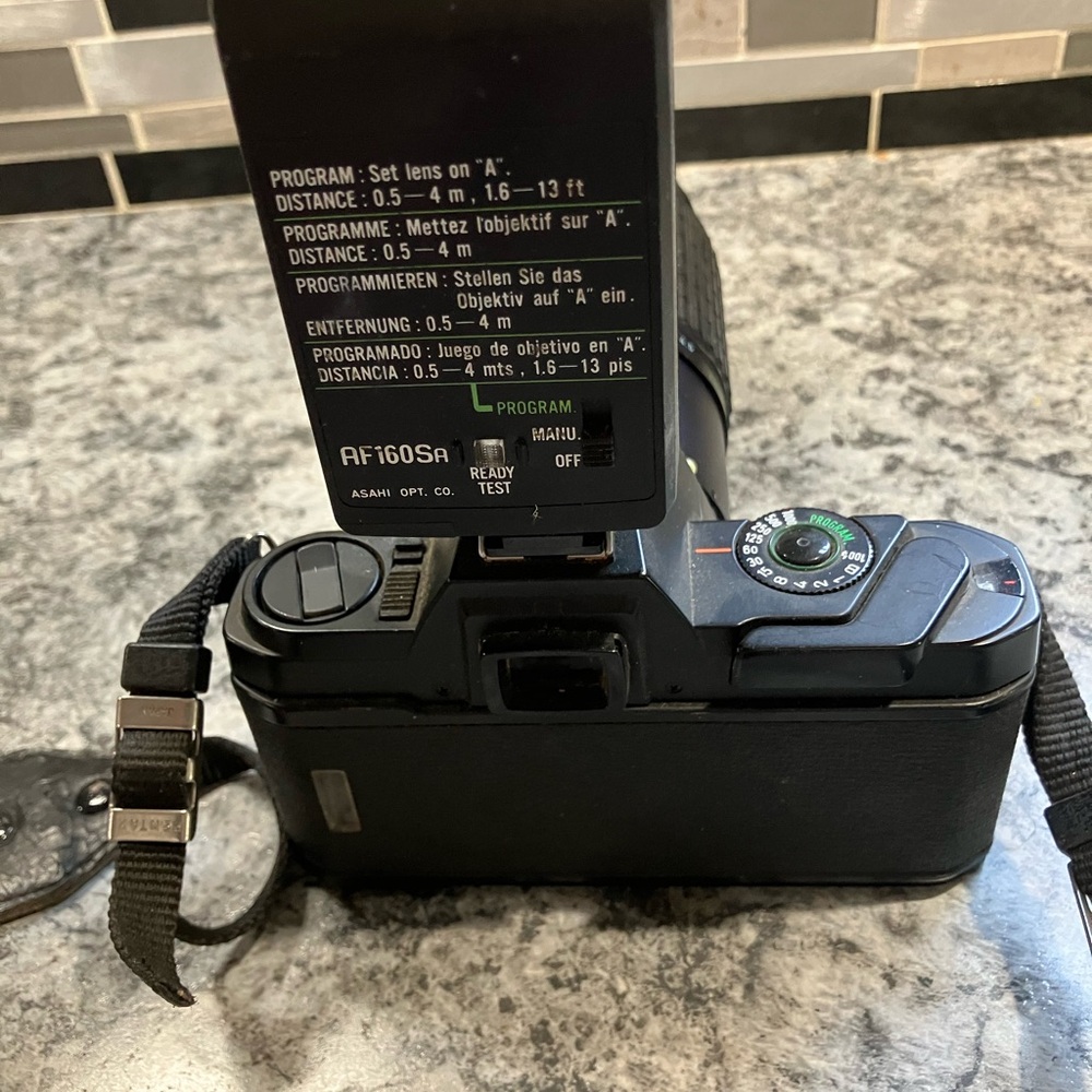 Pentax P3 35mm SLR Film Camera - With Lens Parts Only - Picture 5 of 5